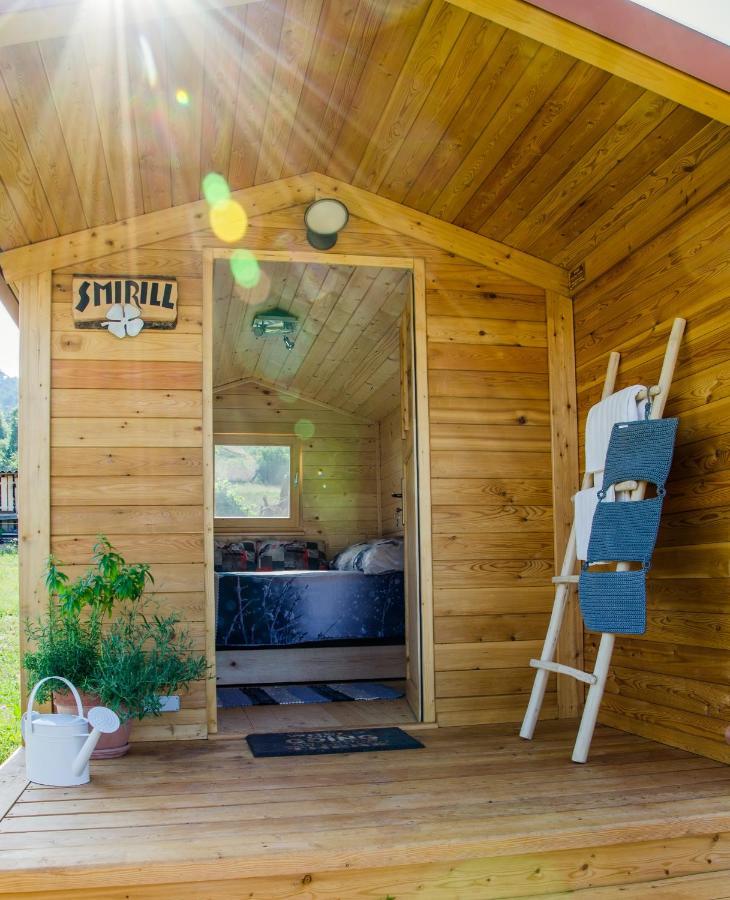 Camp The Sunrise Hill Hotel Pivka Exterior foto