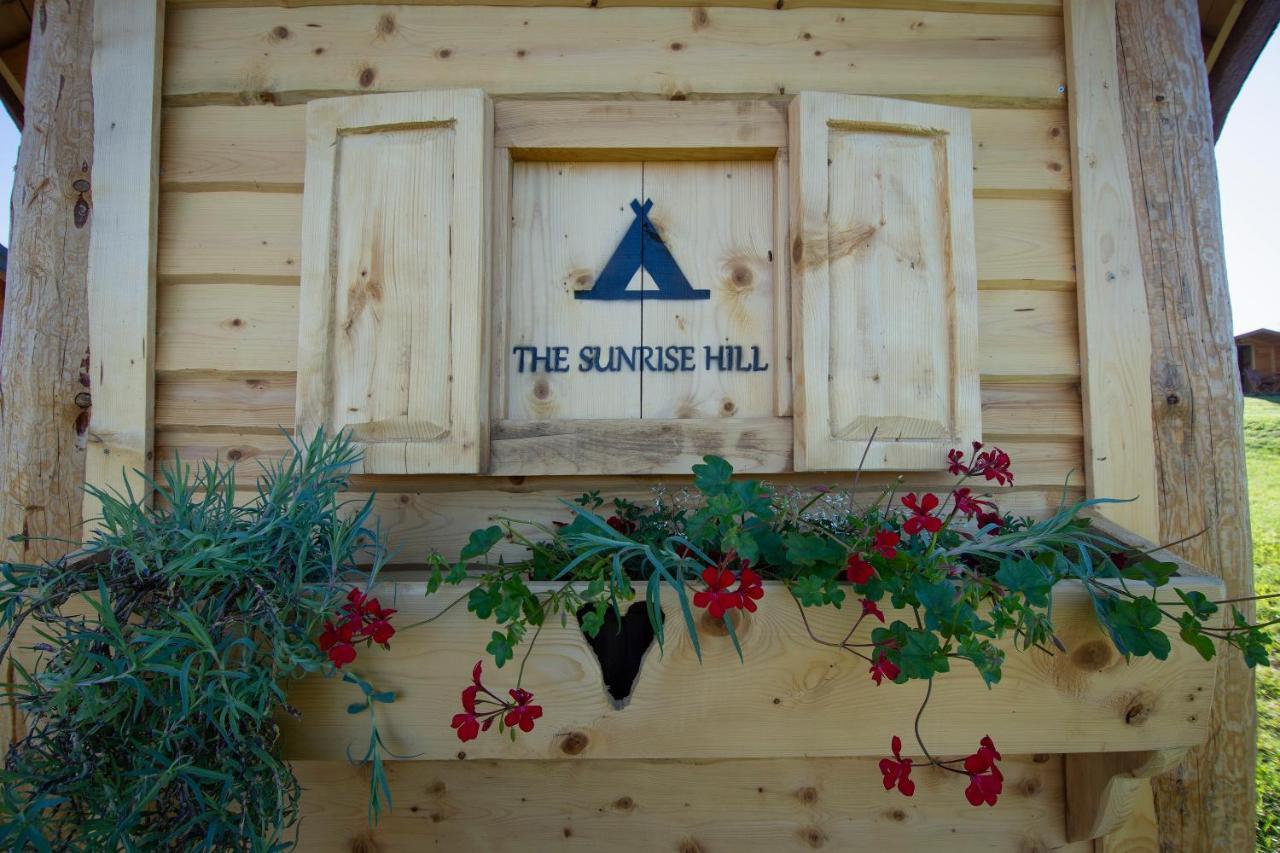 Camp The Sunrise Hill Hotel Pivka Exterior foto