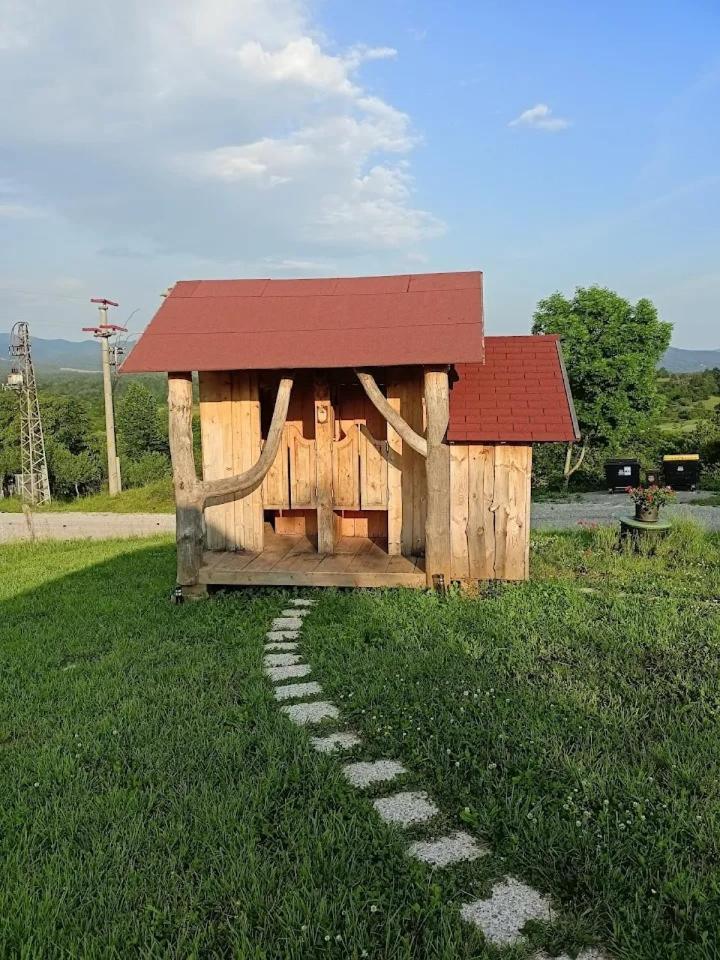 Camp The Sunrise Hill Hotel Pivka Exterior foto