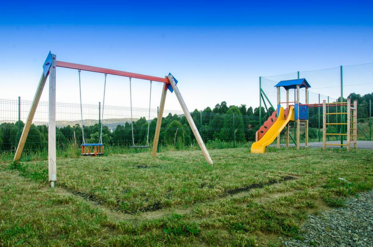 Camp The Sunrise Hill Hotel Pivka Exterior foto