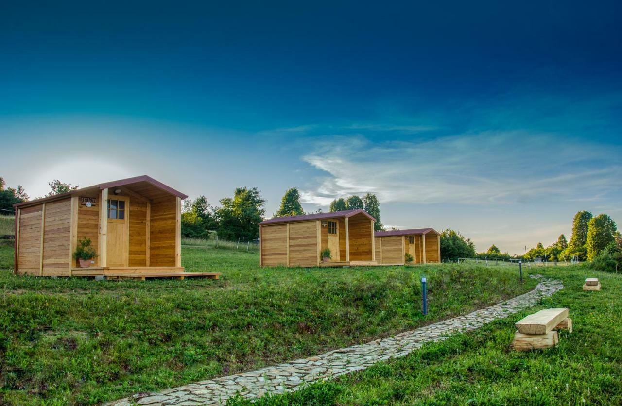 Camp The Sunrise Hill Hotel Pivka Exterior foto